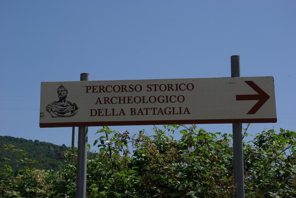 Villa Roccaccia Tuoro sul Trasimeno Exterior foto